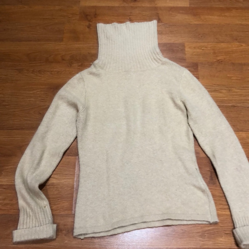 Ladies sweater